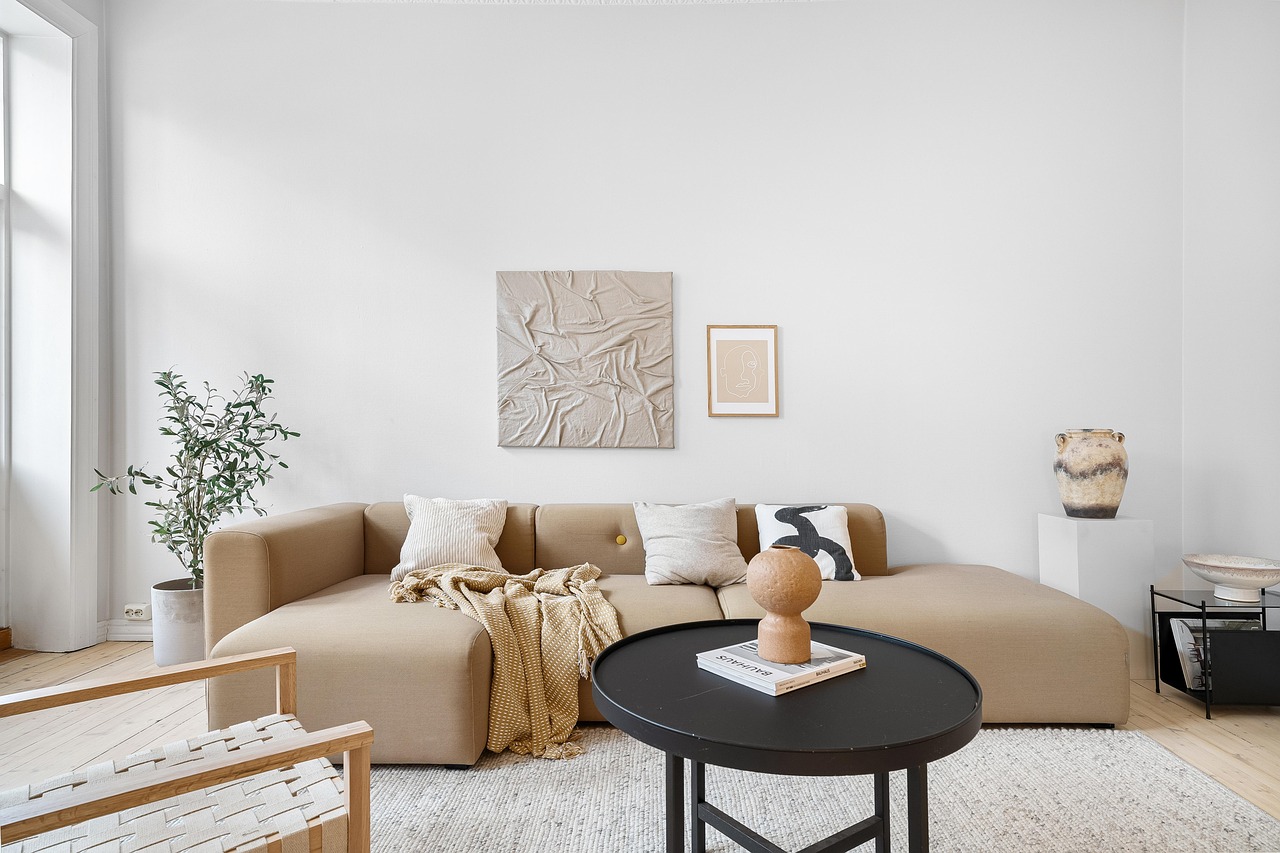 Modern gestrichenes Wohnzimmer im Weinviertel | Maler Manta Gänserndorf, Mistelbach, Korneuburg
